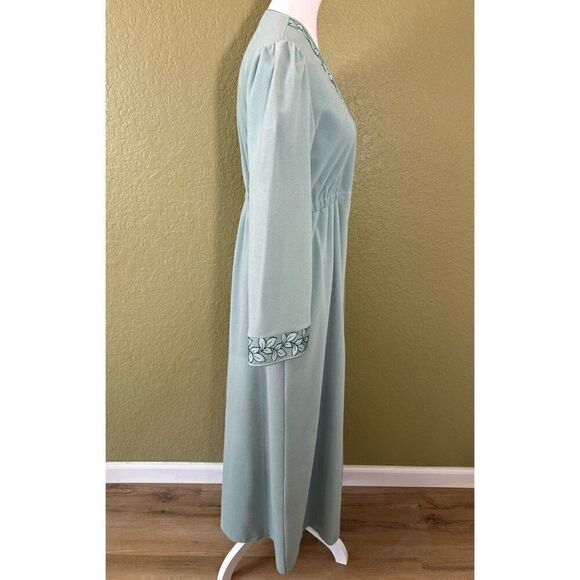 Vanity Fair Women's S Long Sleeve Crossover Robe Light Green Floral Embroidered - Picture 5 of 10